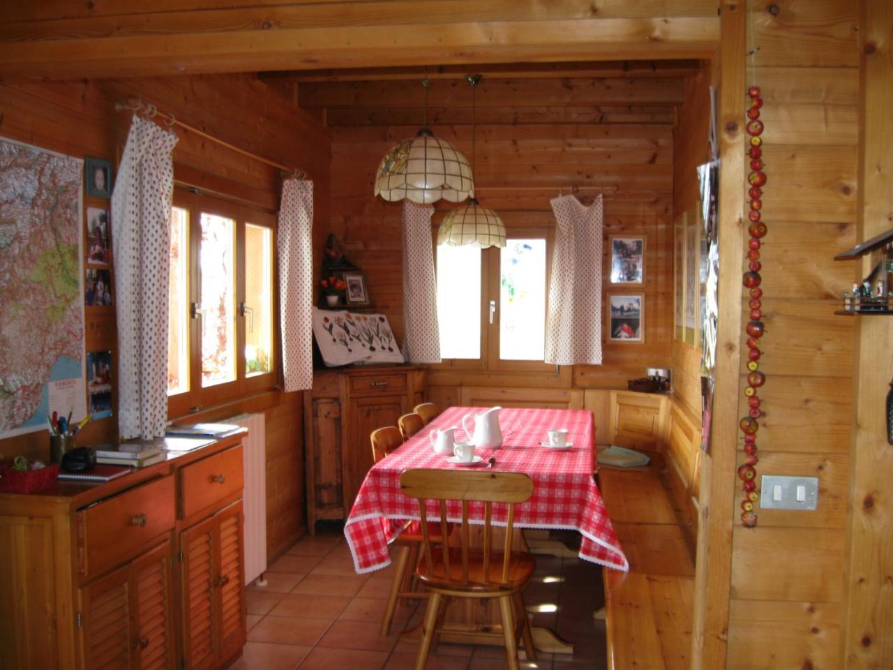 Bed and Breakfast La Ca Fioria à Pollone Extérieur photo